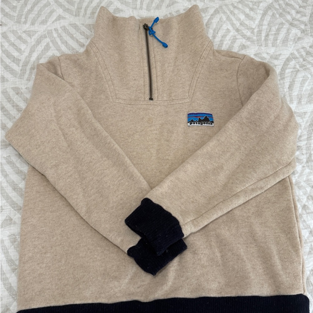 Patagonia Tan and Black Womens  Zip-Up Sweater
